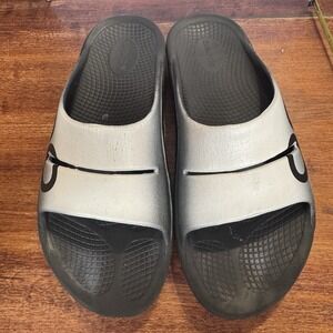 Oofos Slip On Sandals Unisex M's 9 W's 11 Black/Silver